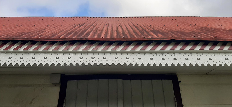 Rénovation lambrequin La Réunion